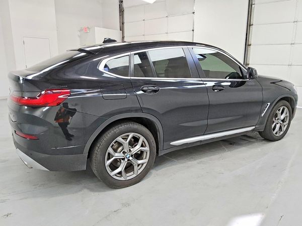 2022 BMW X4 xDrive30i