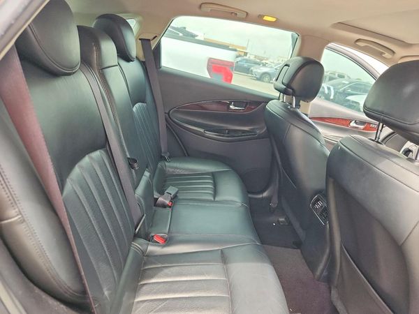 2016 INFINITI QX50