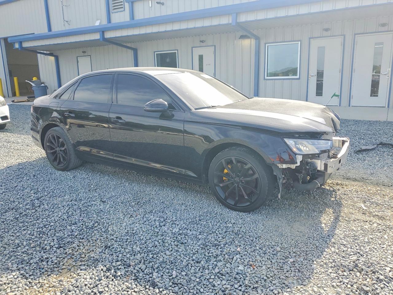 2019 AUDI A4 Premium, Titanium