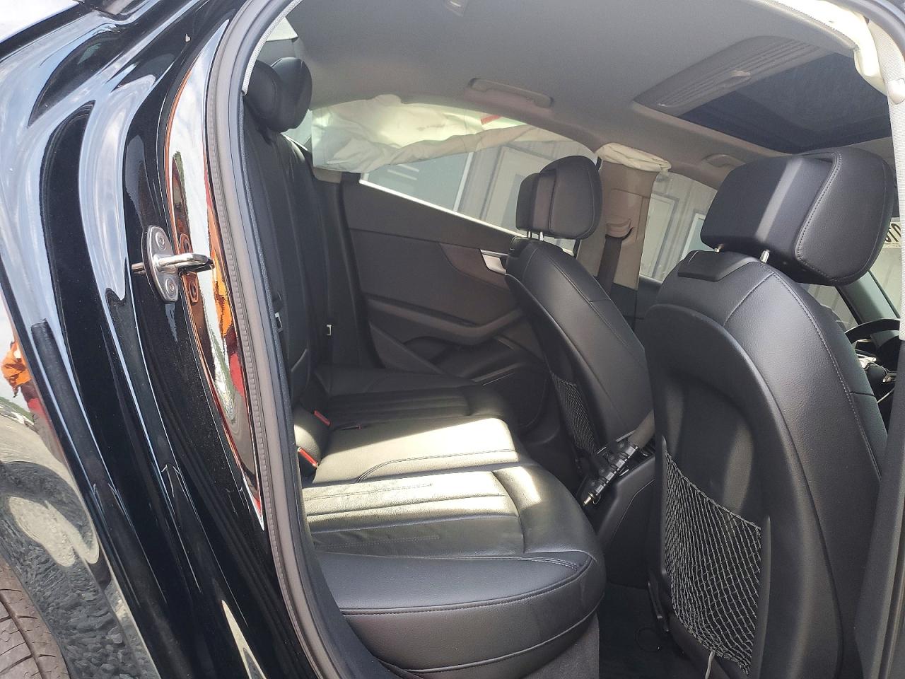 2019 AUDI A4 Premium, Titanium