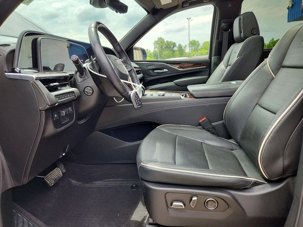 2024 CADILLAC ESCALADE