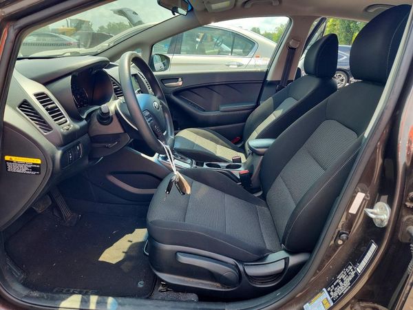 2018 KIA FORTE LX Base