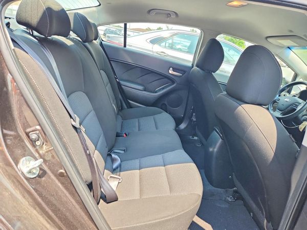 2018 KIA FORTE LX Base