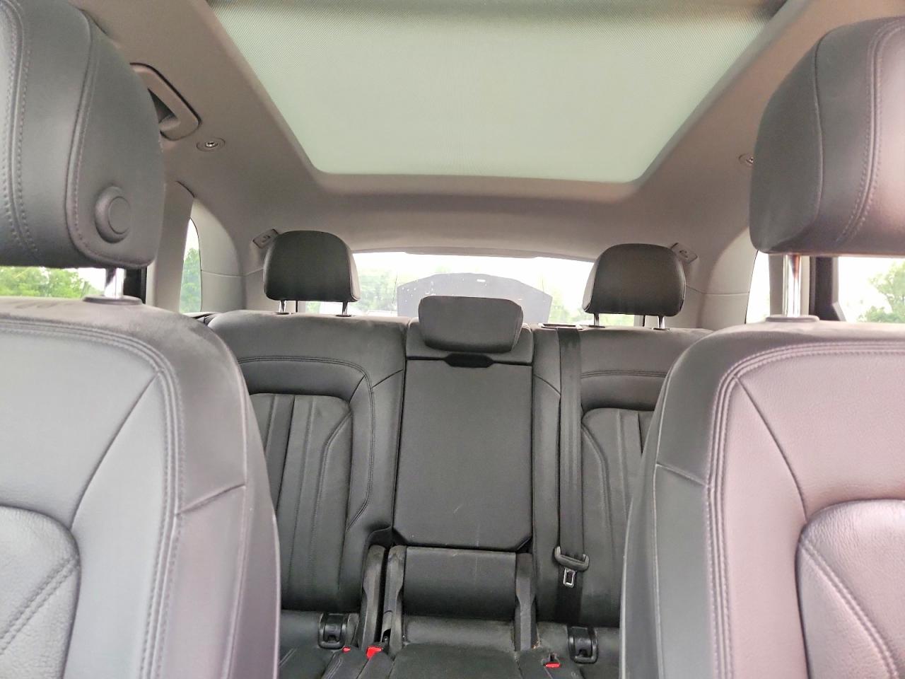 2018 AUDI Q5 quattro Premium Plus