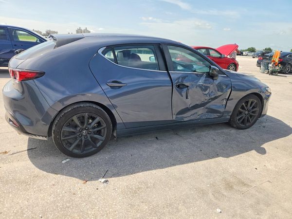 2023 MAZDA 3 Preferred Package