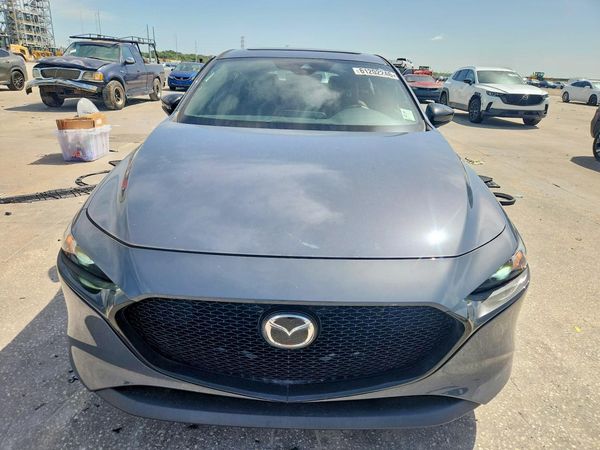 2023 MAZDA 3 Preferred Package