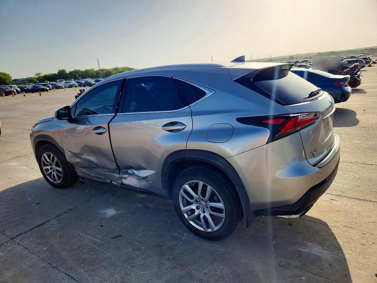 2015 LEXUS NX 200t Luxury