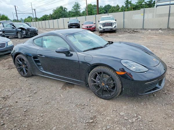 2021 PORSCHE CAYMAN Cayman / Cayman T