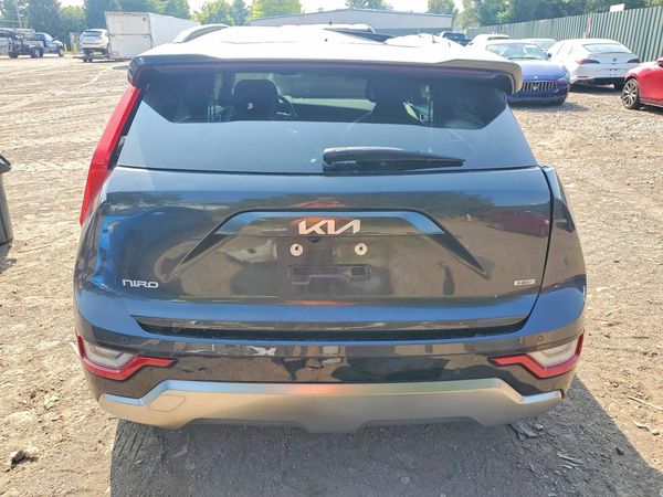 2023 KIA NIRO SX
