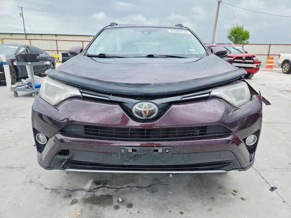 2018 TOYOTA RAV4 Adventure/XLE