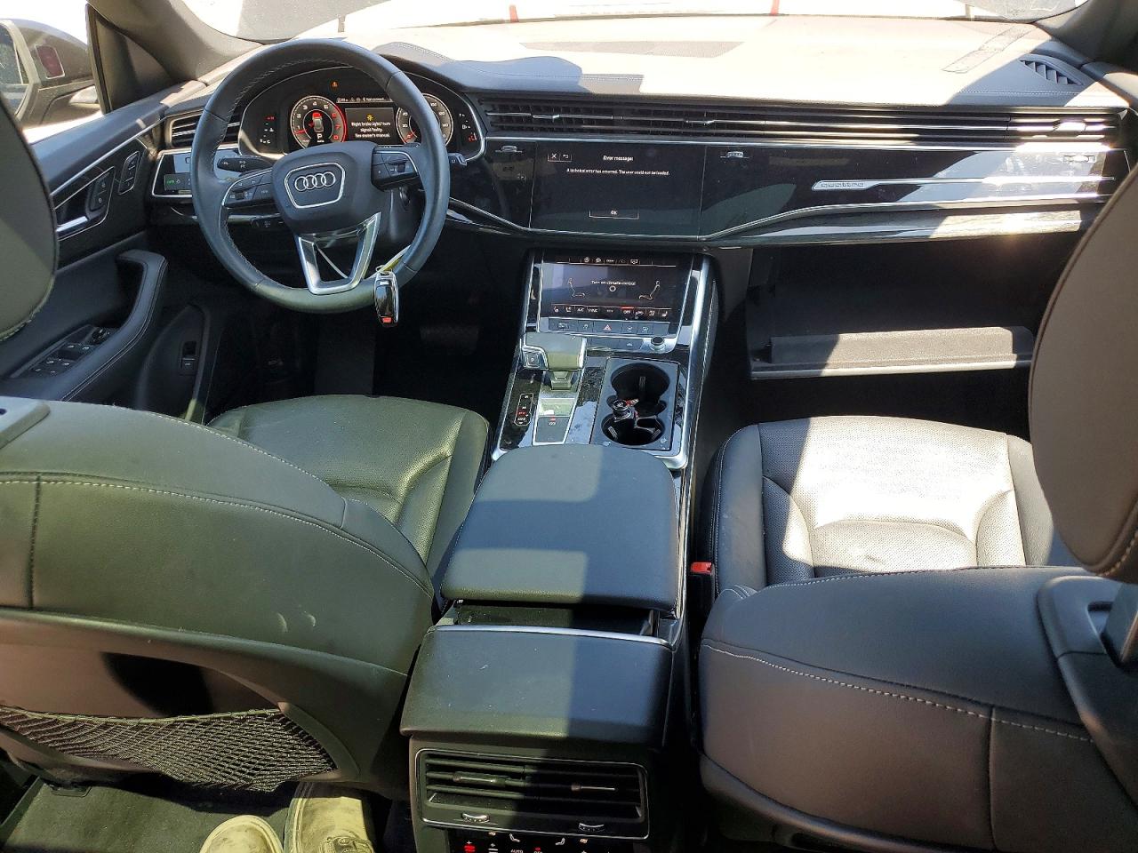 2023 AUDI Q8