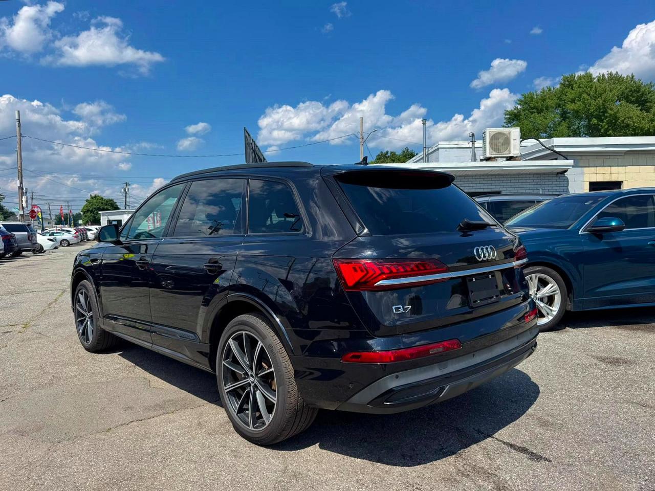 2020 AUDI Q7 quattro Premium Plus
