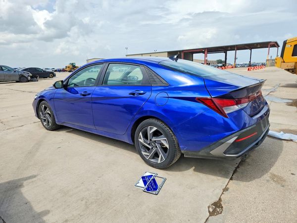 2025 HYUNDAI ELANTRA
