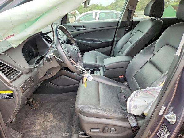 2017 HYUNDAI TUCSON