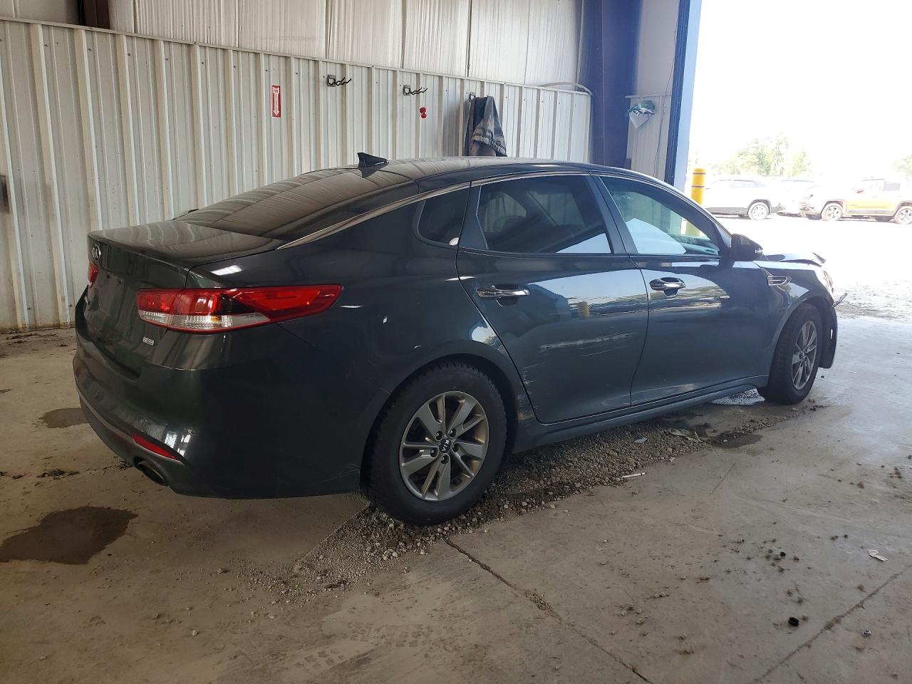 2016 KIA OPTIMA GL