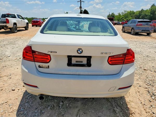 2014 BMW 320