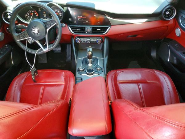 2018 ALFA ROMEO GIULIA TI RWD