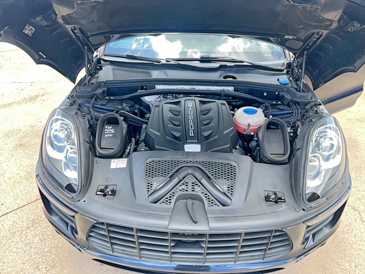 2018 PORSCHE MACAN Macan S