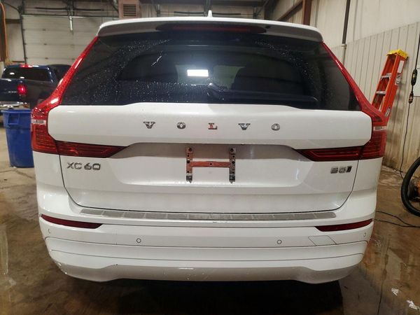 2023 VOLVO XC60