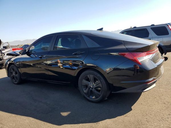 2022 HYUNDAI ELANTRA Blue