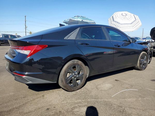 2022 HYUNDAI ELANTRA Blue