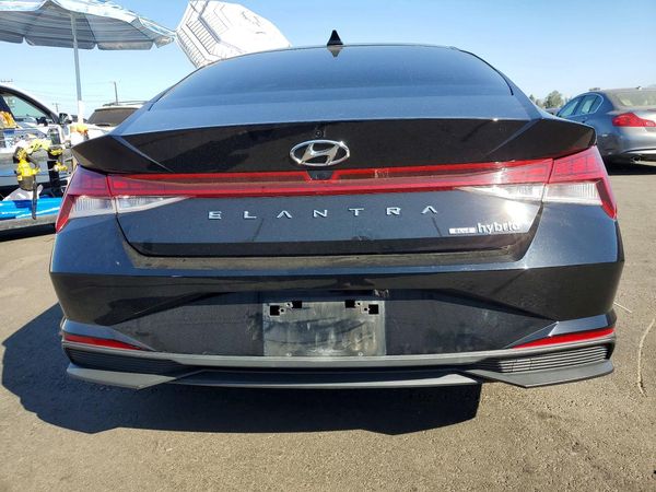 2022 HYUNDAI ELANTRA Blue