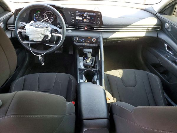 2022 HYUNDAI ELANTRA Blue