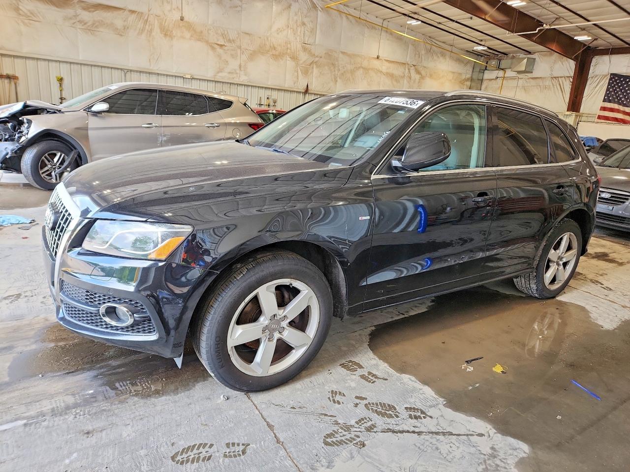 2012 AUDI Q5 Premium Plus