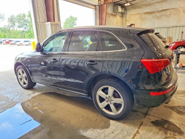 2012 AUDI Q5 Premium Plus
