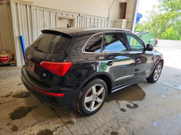 2012 AUDI Q5 Premium Plus