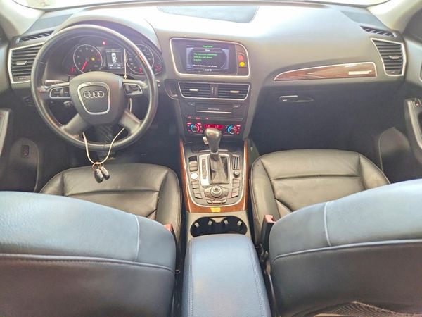2012 AUDI Q5 Premium Plus