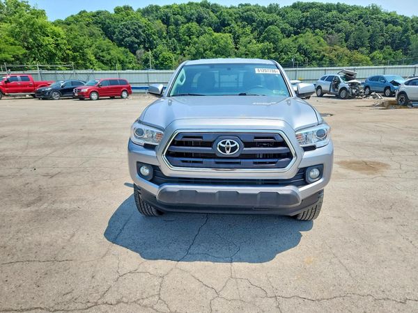 2017 TOYOTA TACOMA SR/SR5