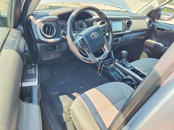 2017 TOYOTA TACOMA SR/SR5