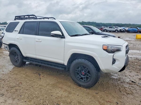 2024 TOYOTA 4RUNNER TRD Pro