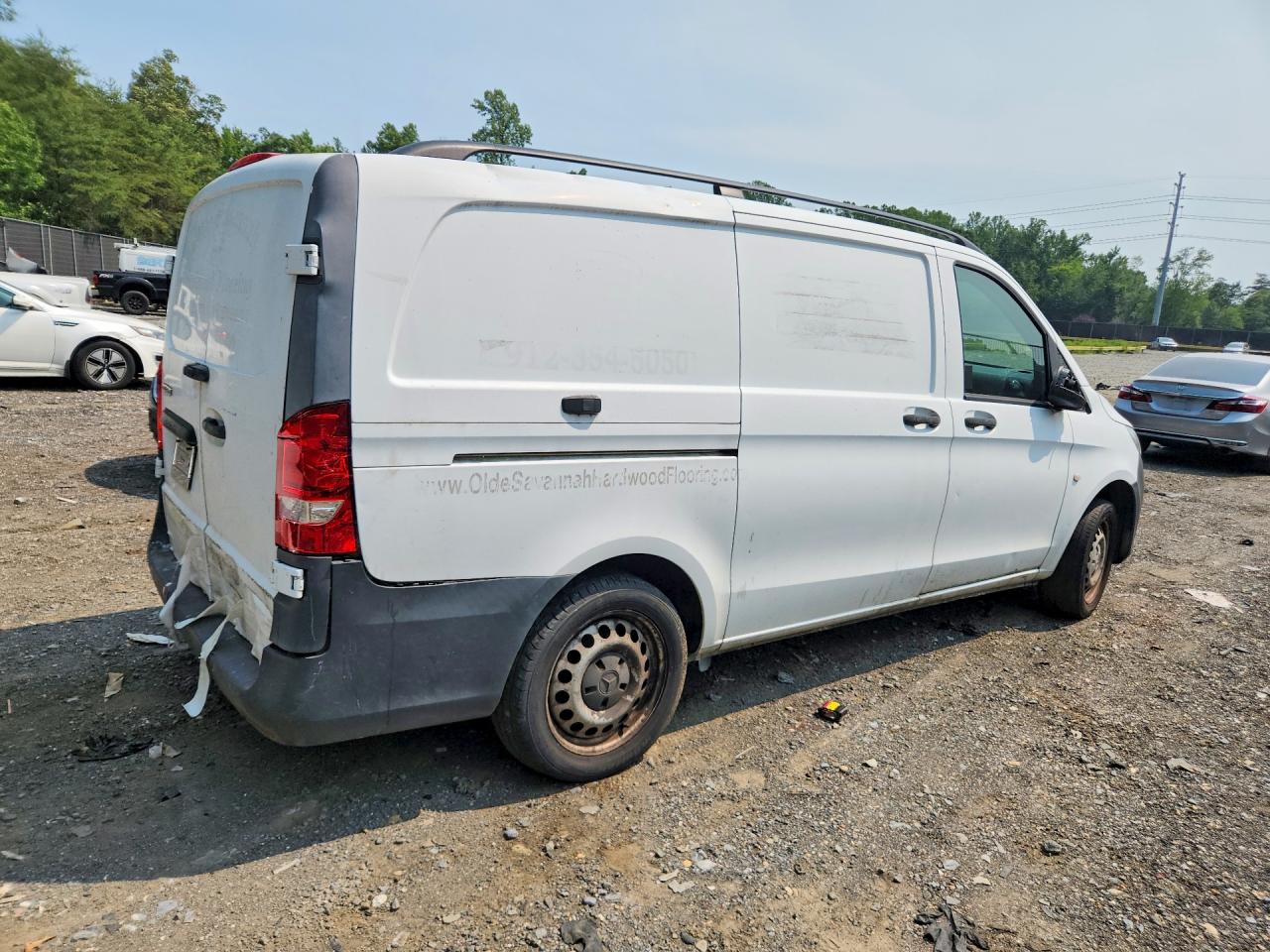 2016 MERCEDES-BENZ METRIS