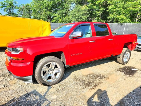 2018 CHEVROLET SILVERADO — DSFA — Front 3/4