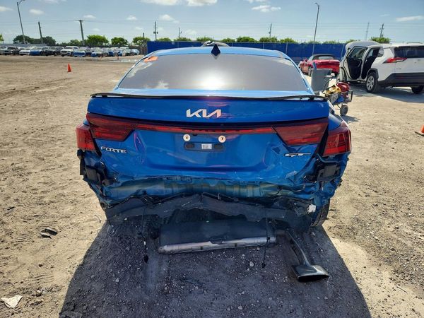 2022 KIA FORTE