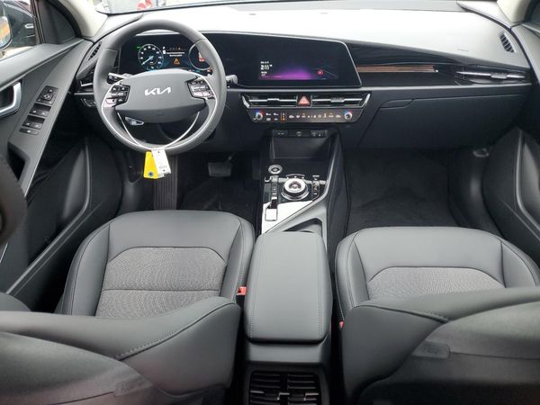 2025 KIA NIRO Wind