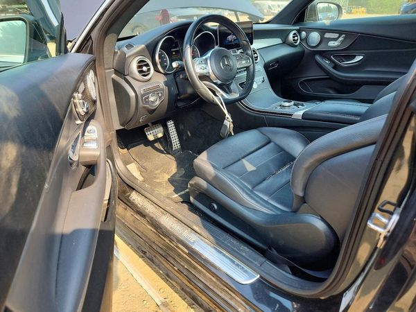 2019 MERCEDES-BENZ C C300
