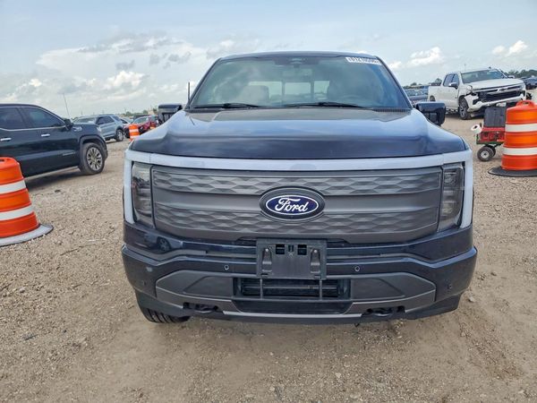 2025 FORD F150