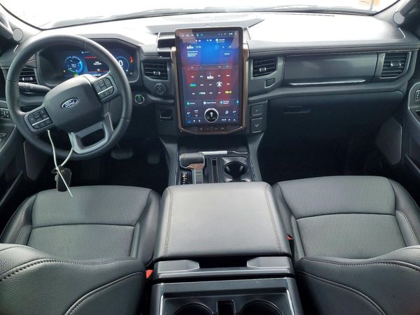 2025 FORD F150