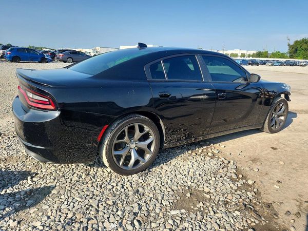2016 DODGE CHARGER SXT