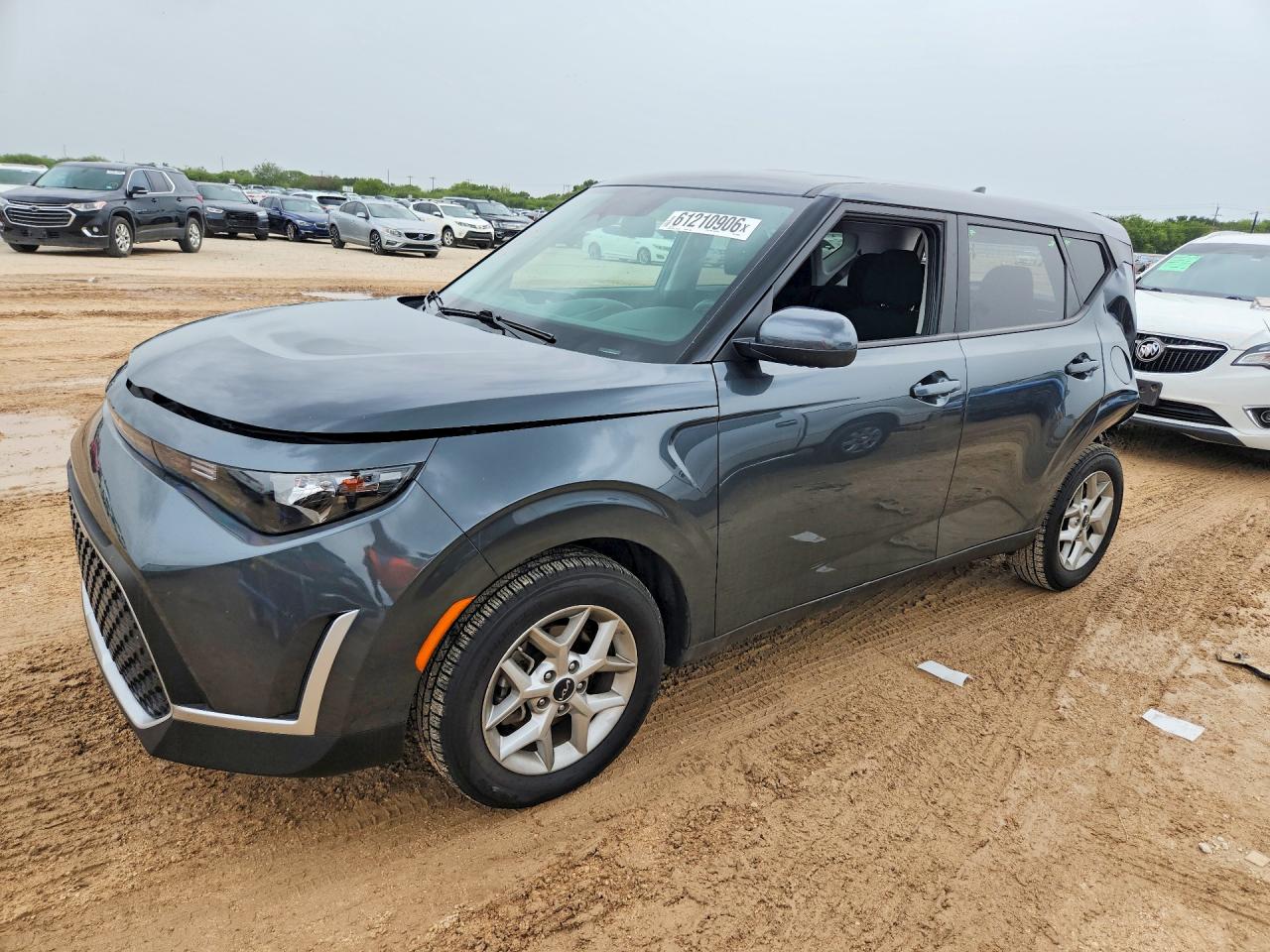 2025 KIA SOUL LX, S