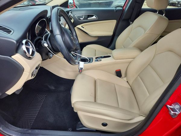 2019 MERCEDES-BENZ GLA GLA250