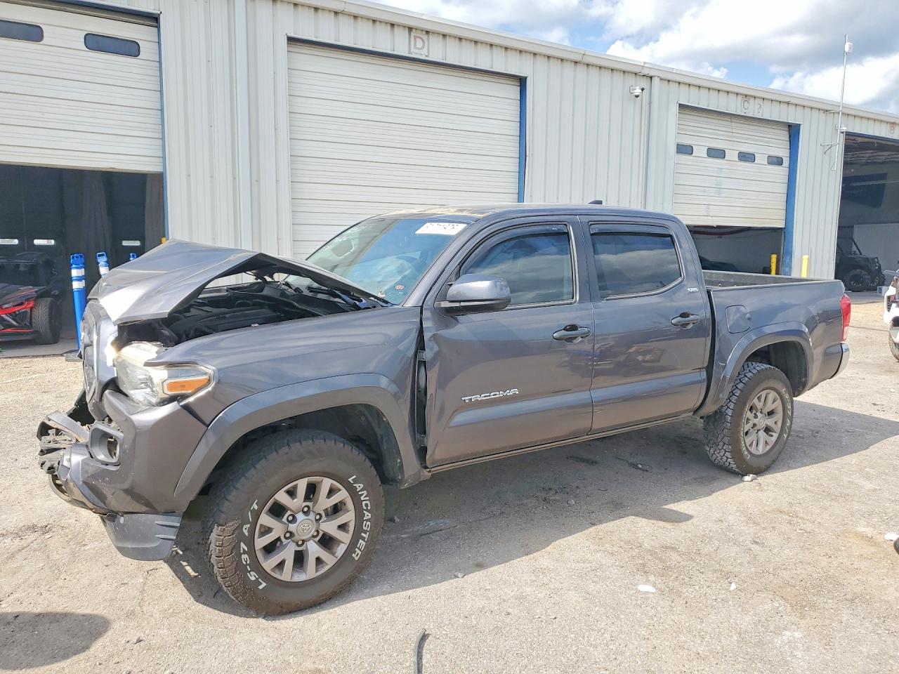 2017 TOYOTA TACOMA