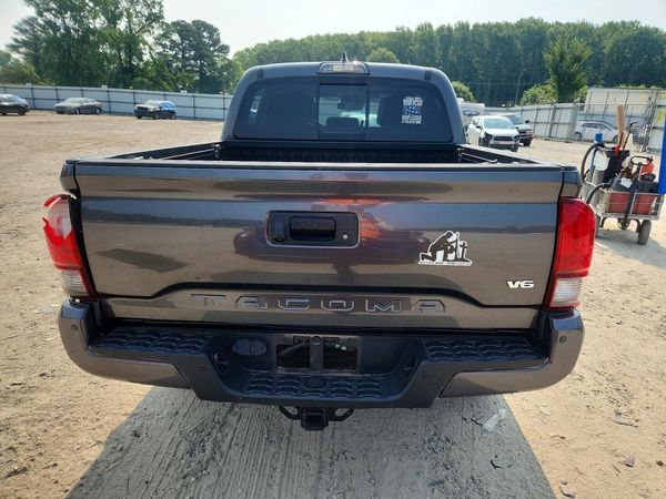 2018 TOYOTA TACOMA
