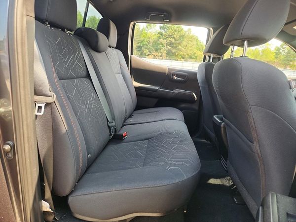 2018 TOYOTA TACOMA