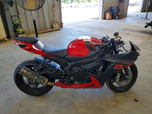2016 SUZUKI GSXR600