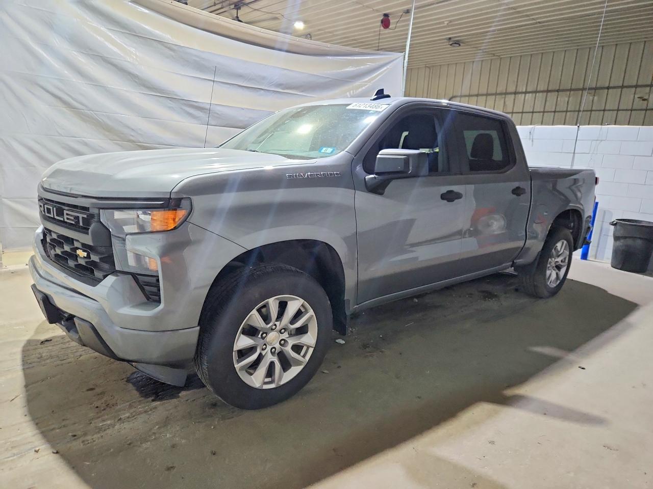 2023 CHEVROLET SILVERADO Custom — Front 3/4