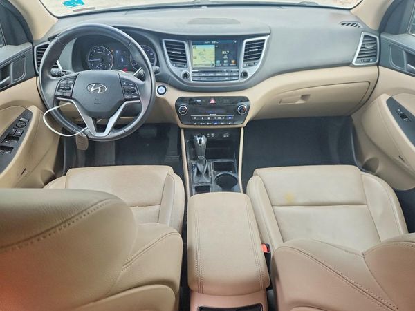 2017 HYUNDAI TUCSON